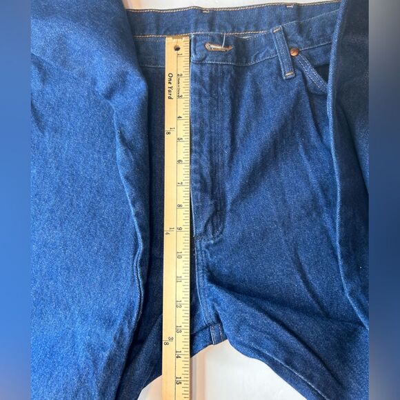Wrangler Jeans Men’s 38X32 100%Cotton Blue Dark Wash Relaxed Fit Straight - Picture 8 of 14